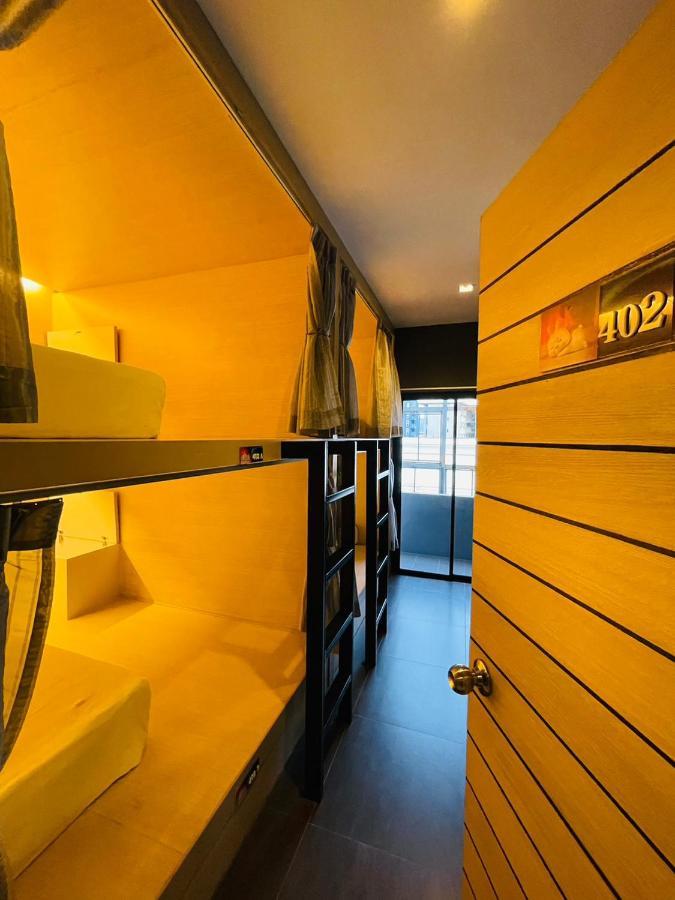 Rabbitel Phuket Hostel Buitenkant foto