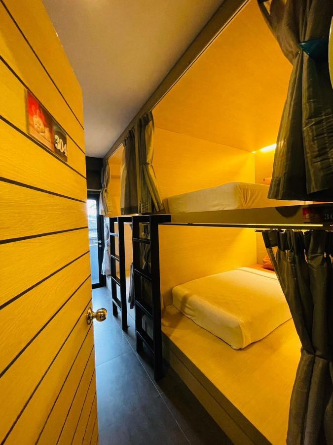 Rabbitel Phuket Hostel Buitenkant foto